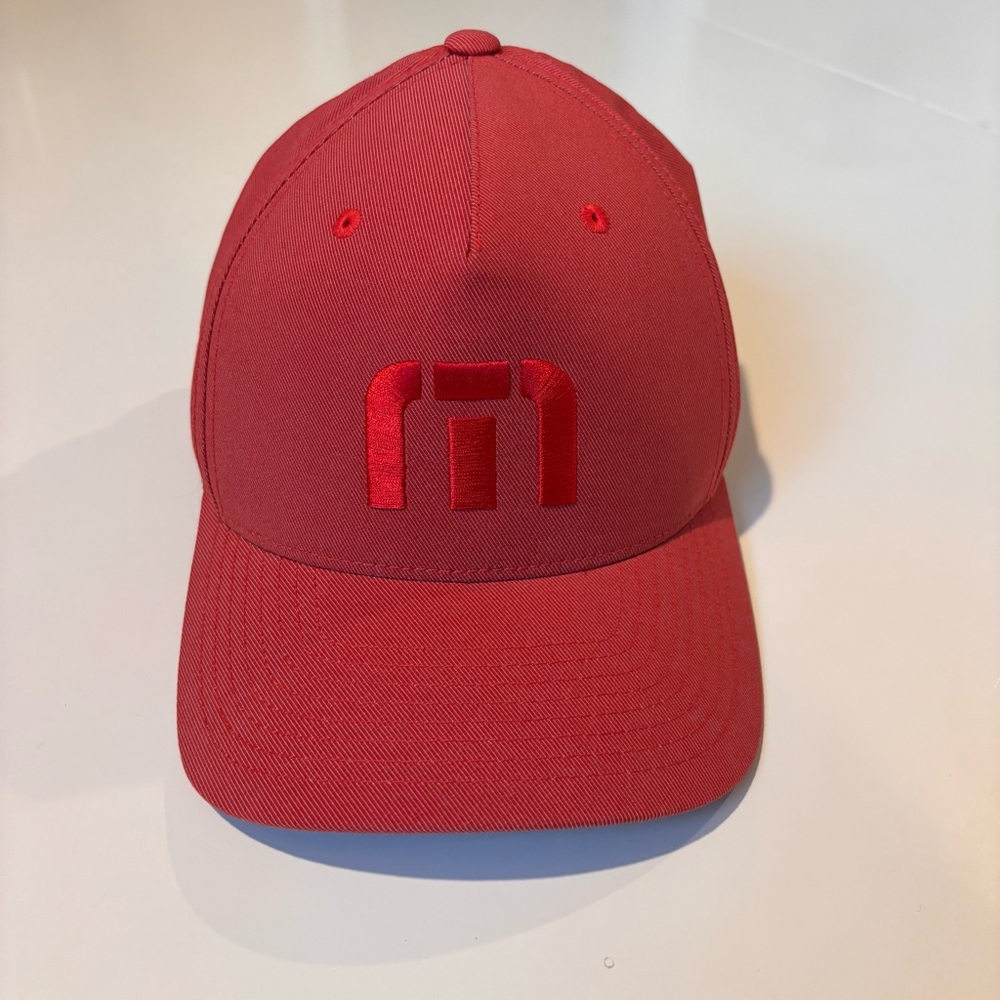 Travis Mathew Logo FlexFit Red Golf Hat Men’s Cap Size L-XL